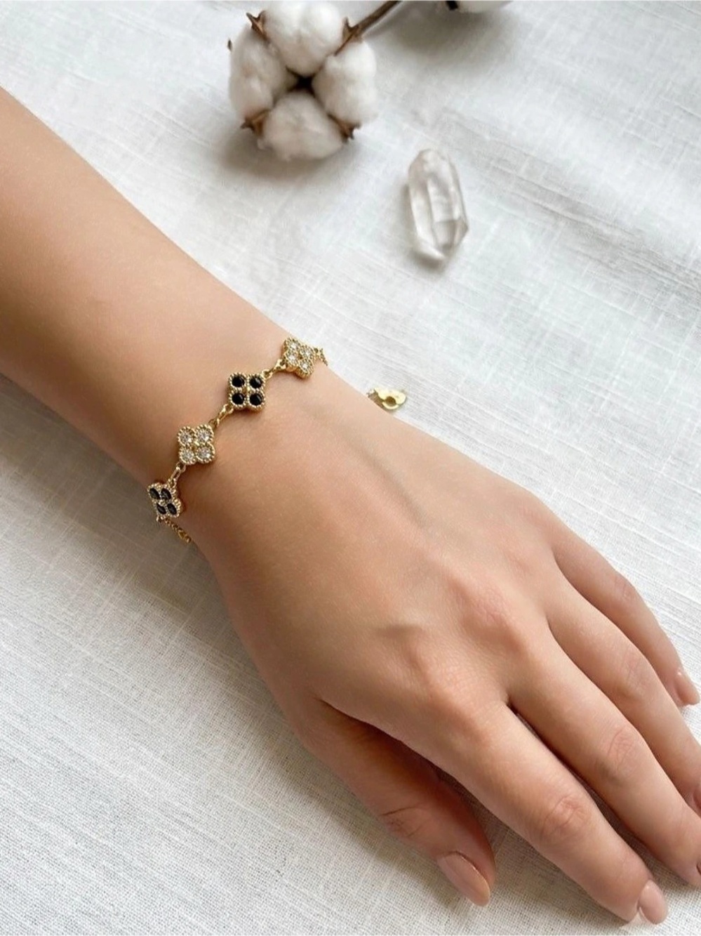 ✨Restock ✨Gold Floral Link Bracelet
